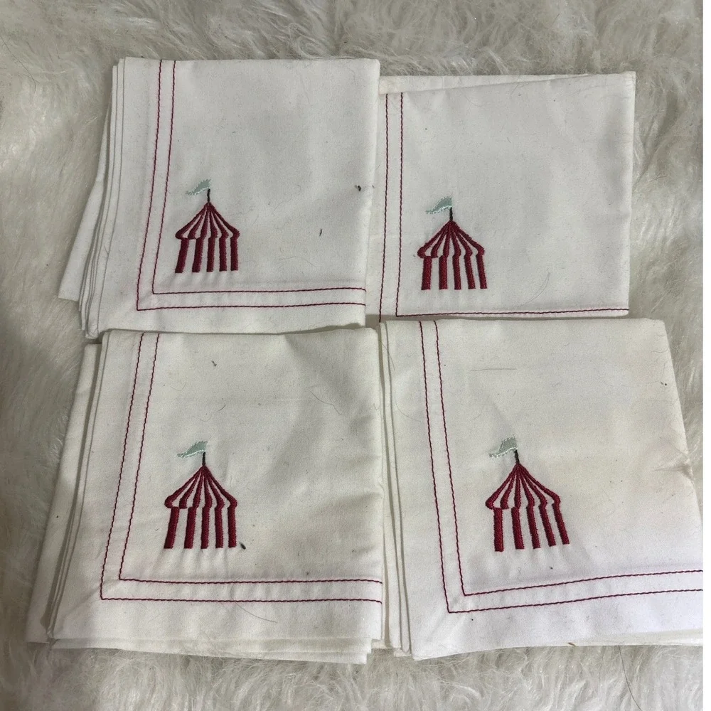 Williams Sonoma Napkins Set 4 Circus Tent White Red Cotton Big Top Carnival EX